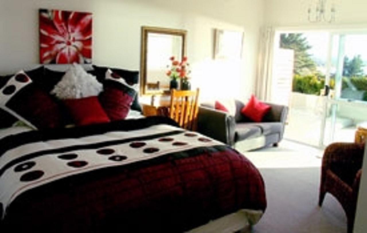 Noah'S Boutique Accommodation Moeraki Exterior photo
